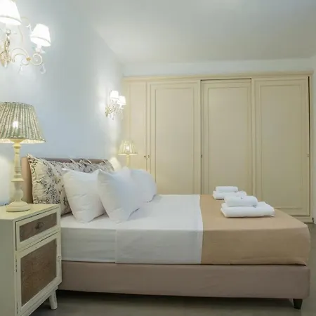 Paros Sleeps 6 Pool Air Con Wifi Villa *