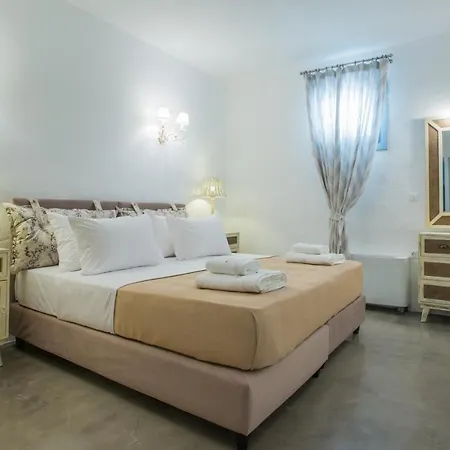 Paros Sleeps 6 Pool Air Con Wifi Páros